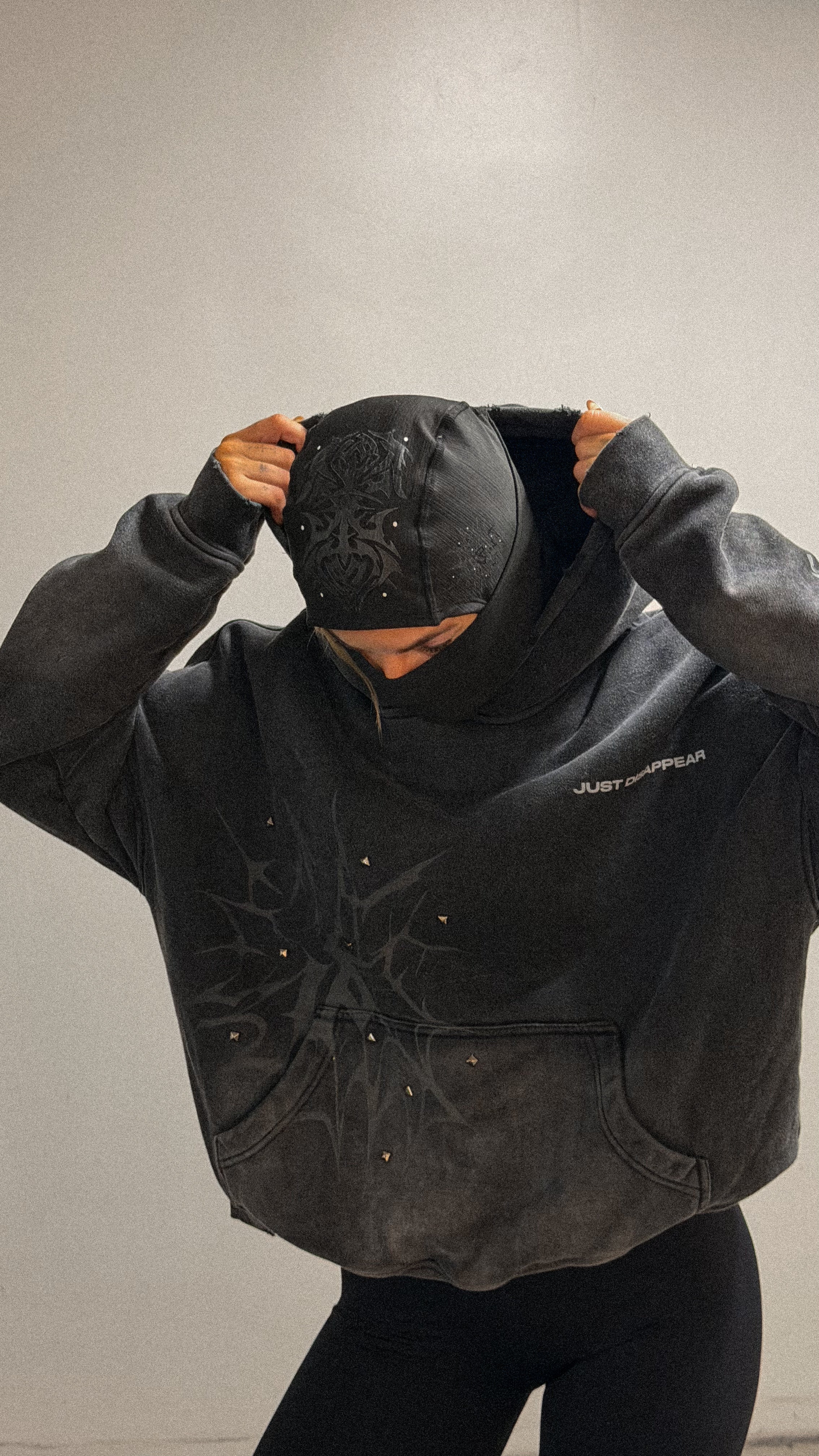 DARKNESS - BALACLAVA